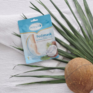 Image of pedimask 20 minute foot mask package with moisturizers and coconut oil